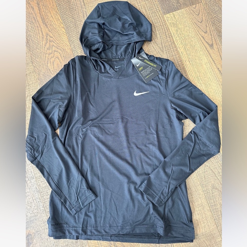 Nike Women’s Pro Lightweight Hooded Top